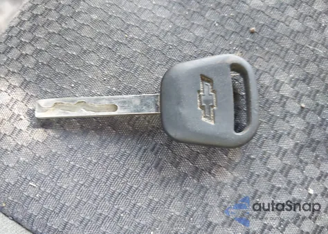 2014 Chevrolet Silverado 1500 1Lt из США, поврежденный, VIN 1GCVKRECXEZ353811